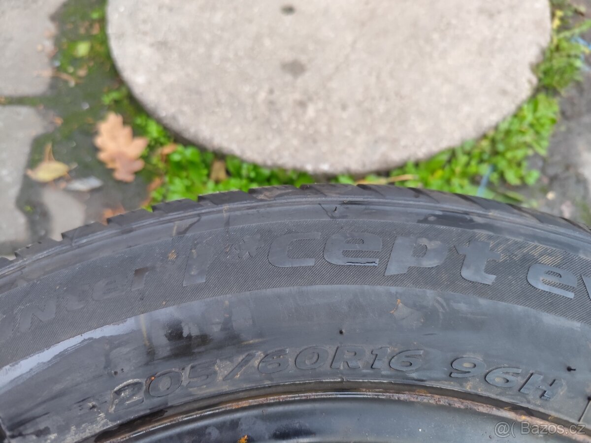 Zimní 205/60/16, disky 5 x 105 Opel - 6
