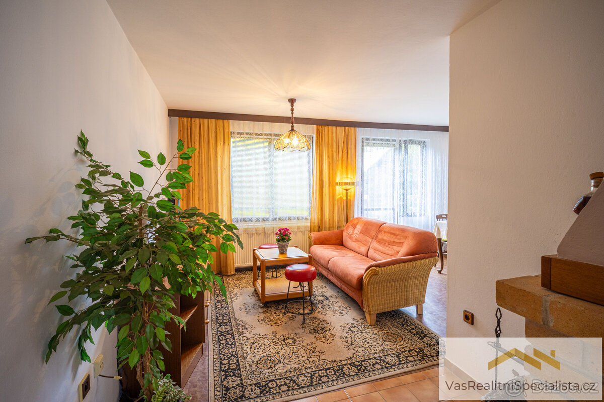 Ráj klidu a přírody: rovinatý pozemek s rekreačním objektem - 6