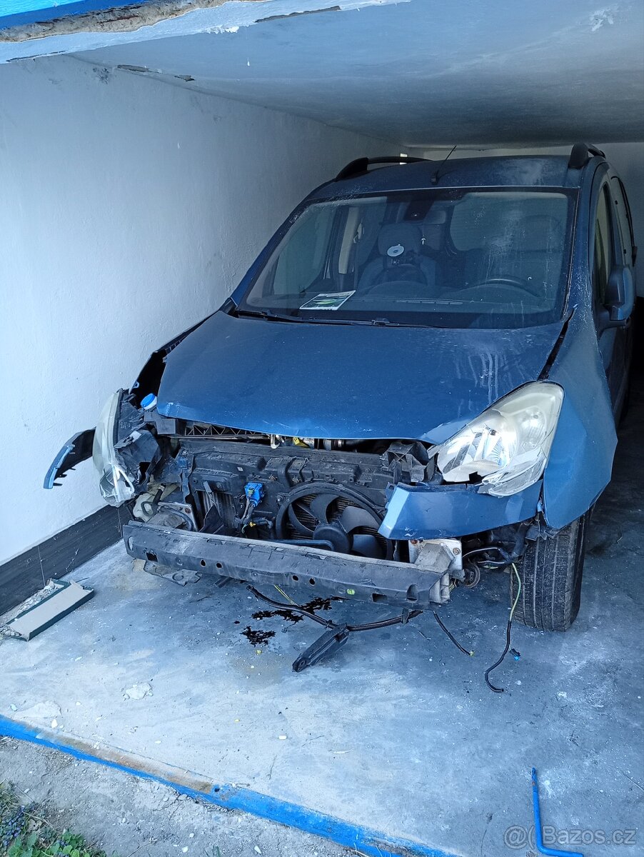Prodám bouraný Citroen Berlingo - 6