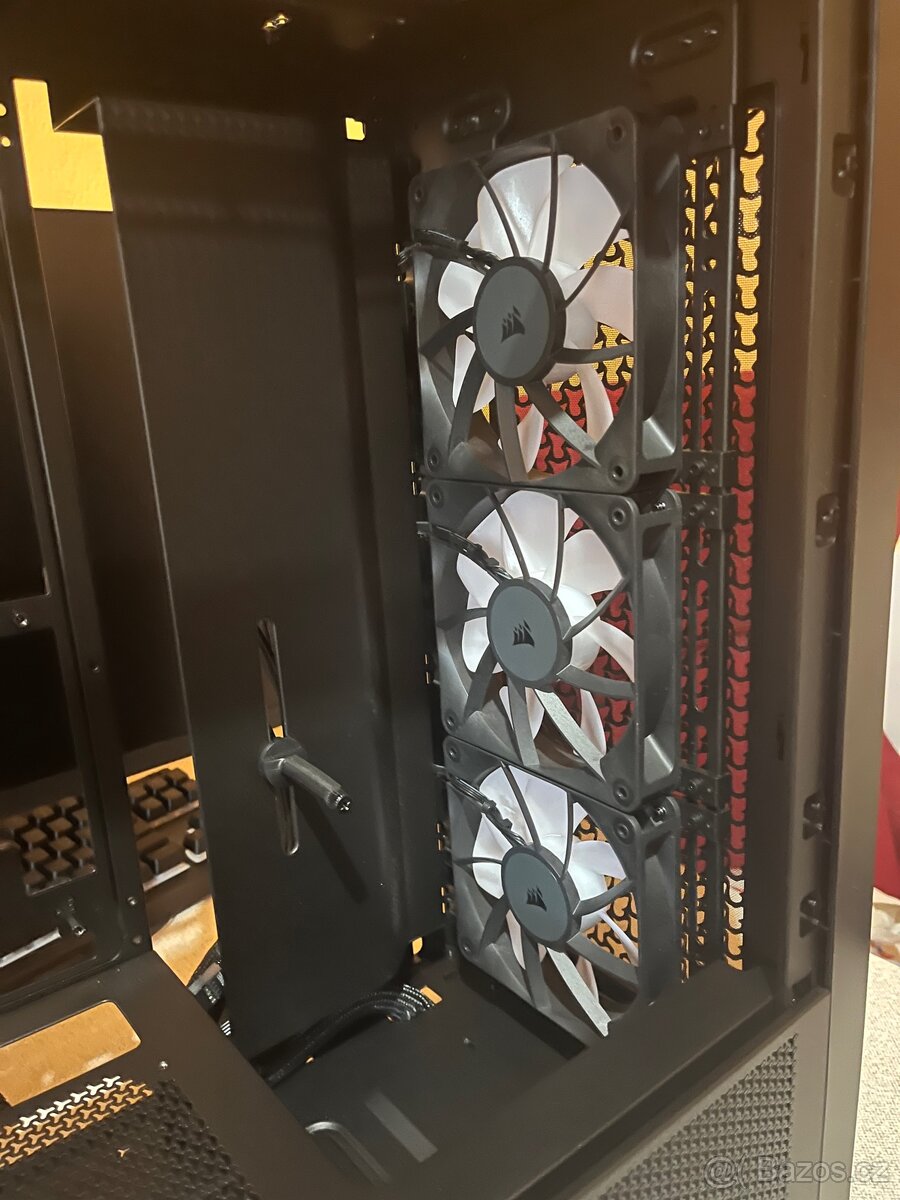 Corsair FRAME 4000D RS ARGB Black - 6