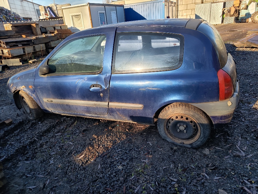 Renault Clio - 6