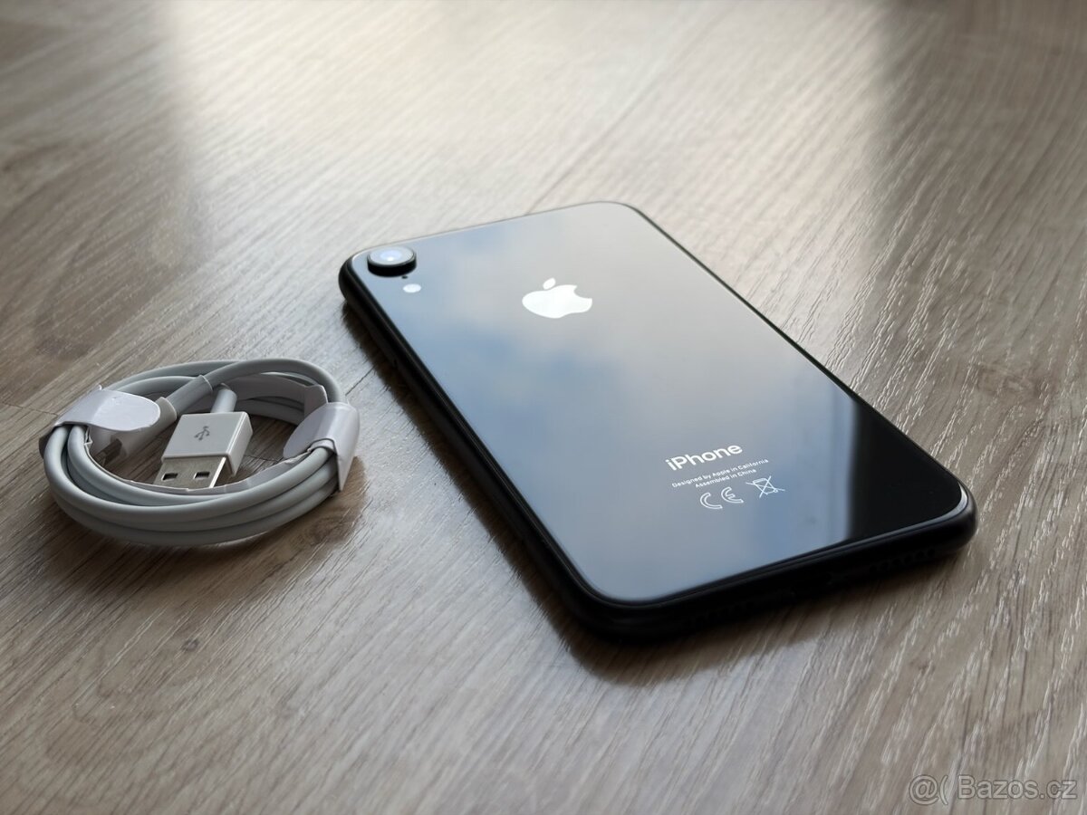 Apple iPhone Xr 64 GB Black / Černý - TOP - 6