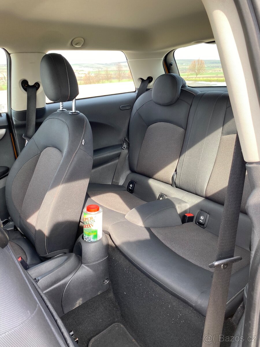 Mini Cooper One F56 2015 - 6