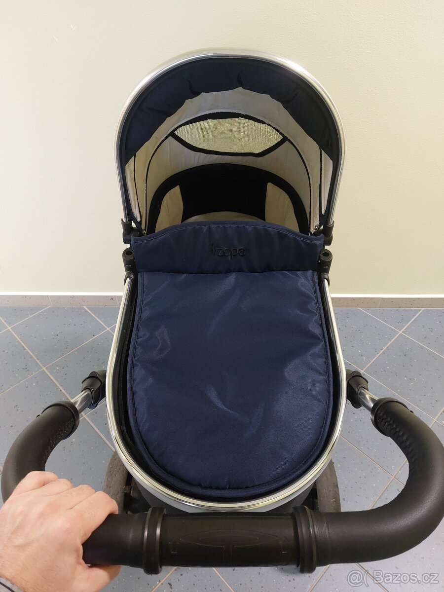 Kočárek + výbava - 6