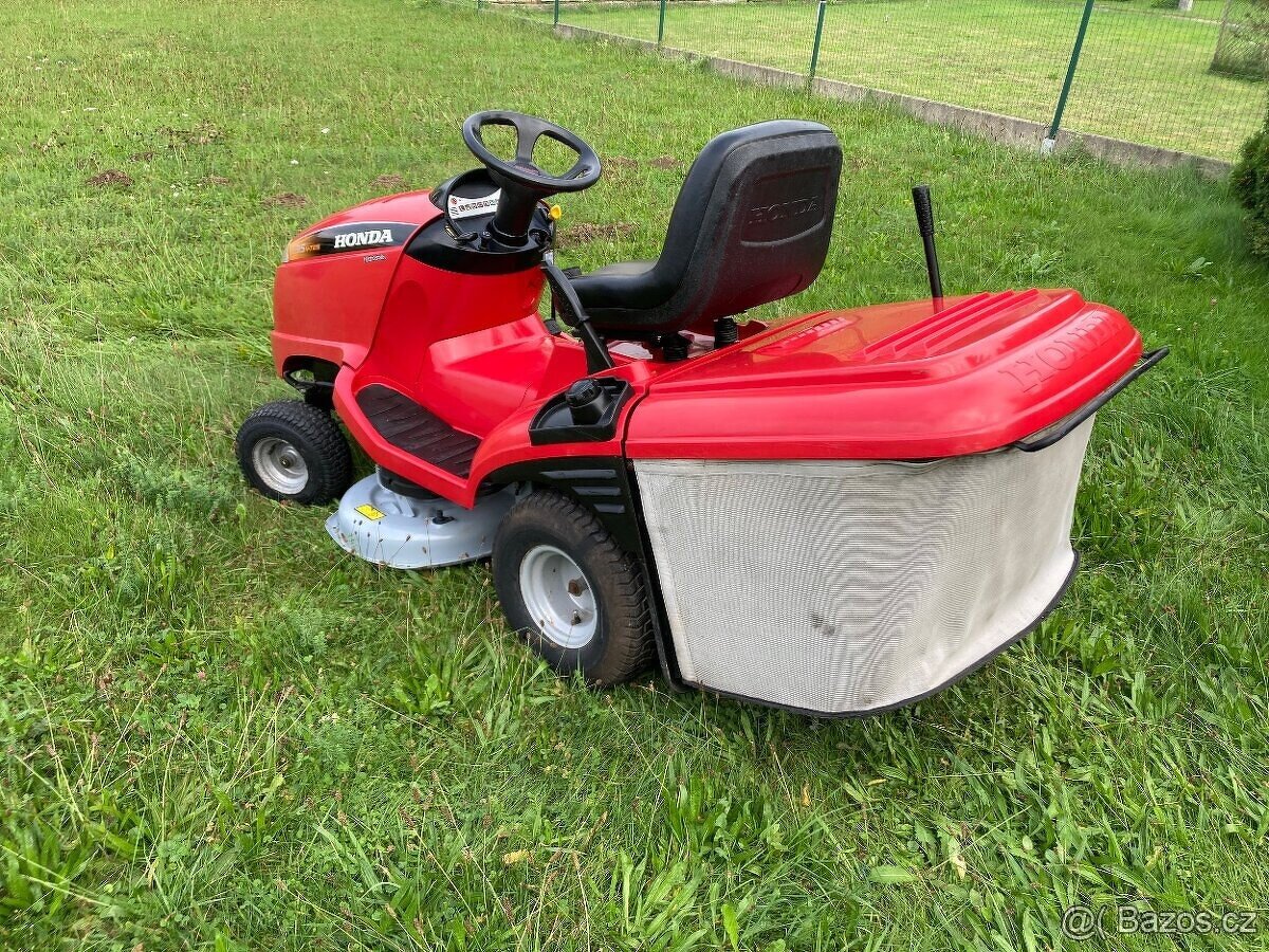 Zahradní traktor Honda 2315 - 6
