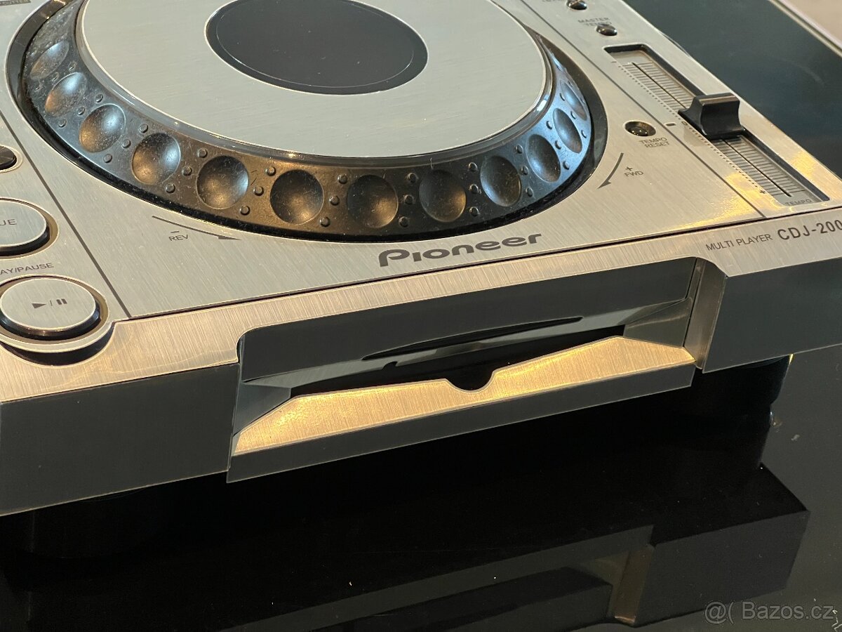 Pioneer CDJ2000 - 6