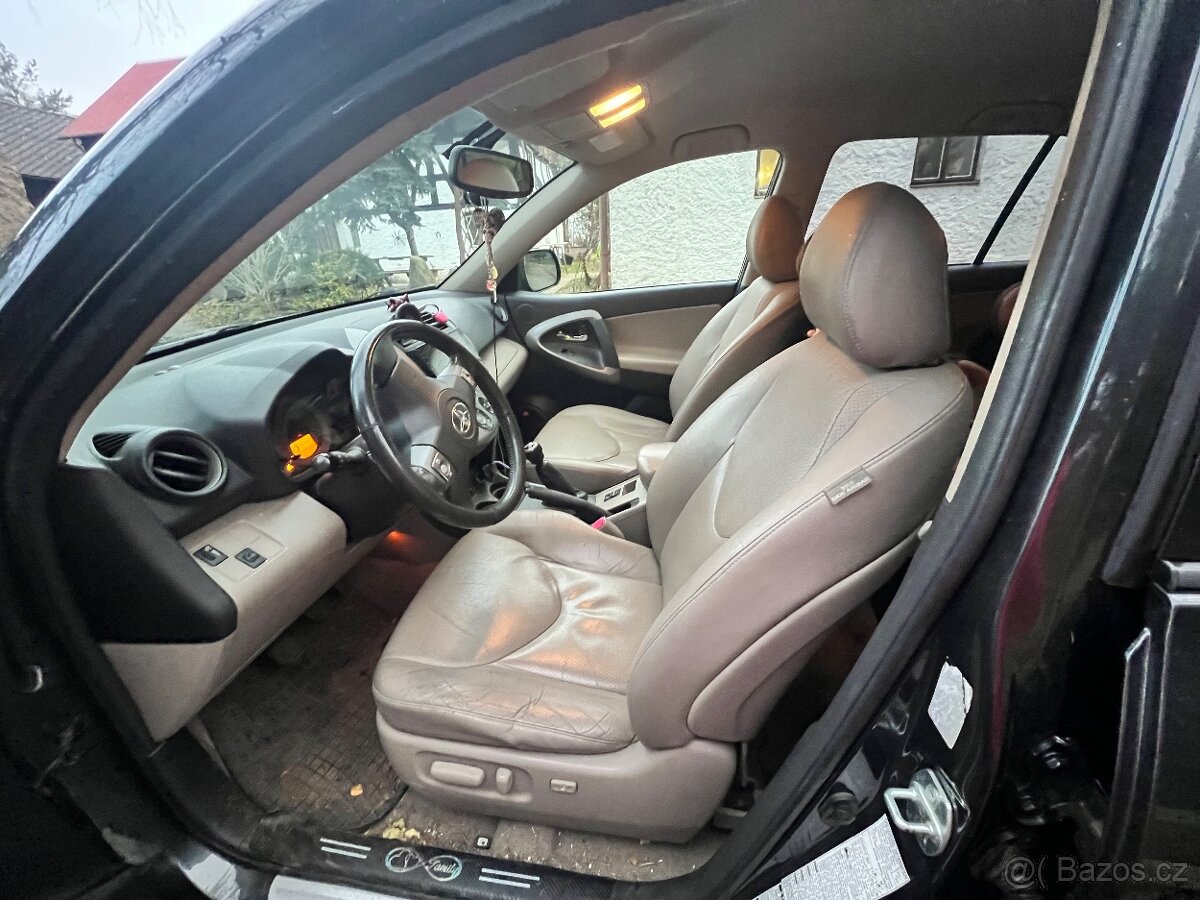 Toyota Rav4 - 6