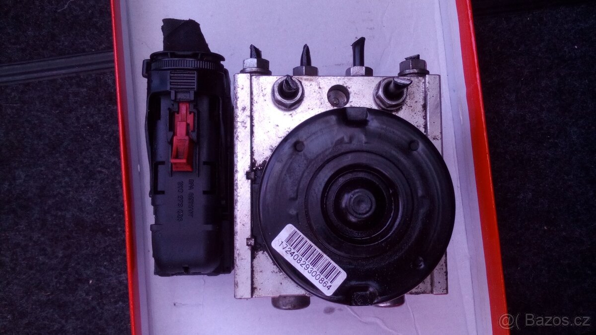 Škoda Octavia II - ŘJ/čerpadlo/kostka ABS - 6