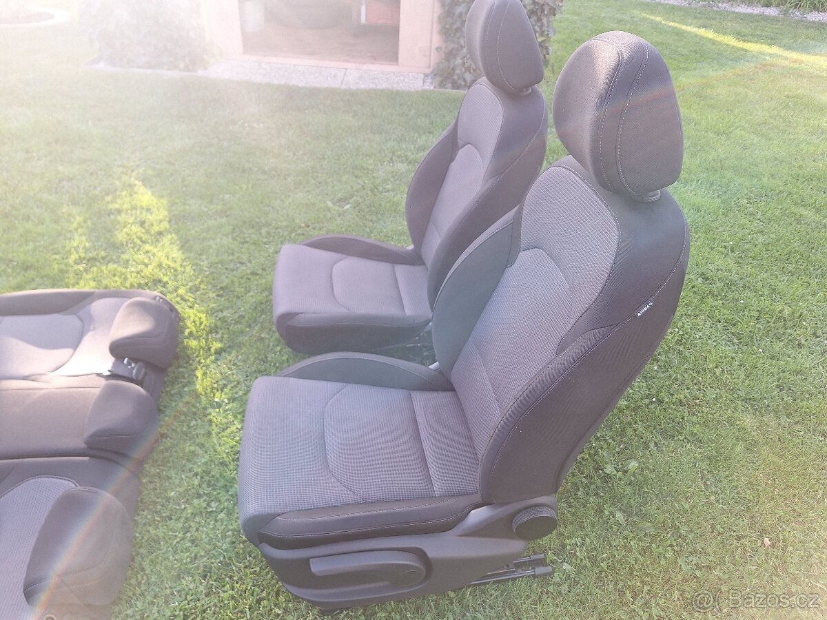 Sedačky Hyundai i30 PD - 6