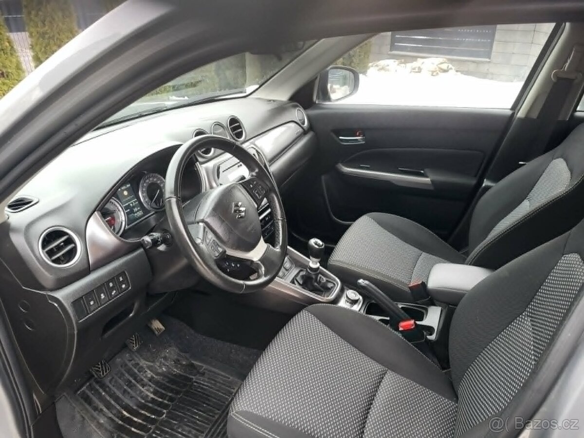 Suzuki Vitara 4x4 Allgrip 2020r - 6