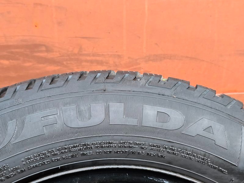 Zimní Dunlop a Fulda 205/60/16 + disky - 6