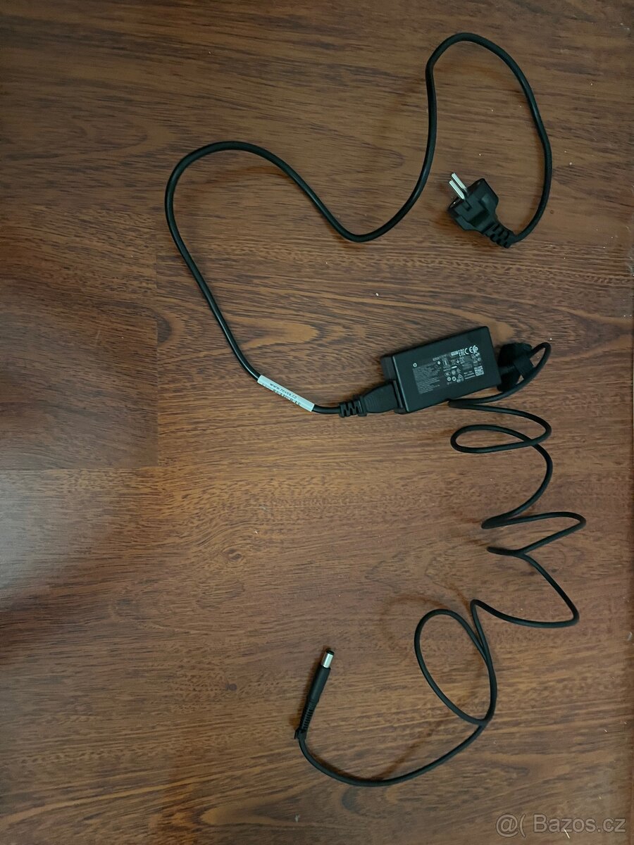 počítač (HP All-in-One řady 24-df) - 6