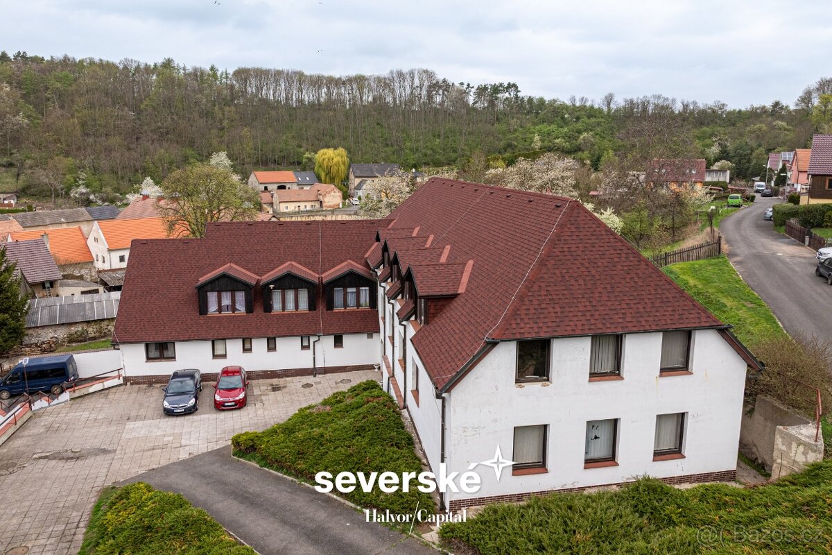 Prodej zavedeného hotelu a restaurace se stálou klientelou - 6