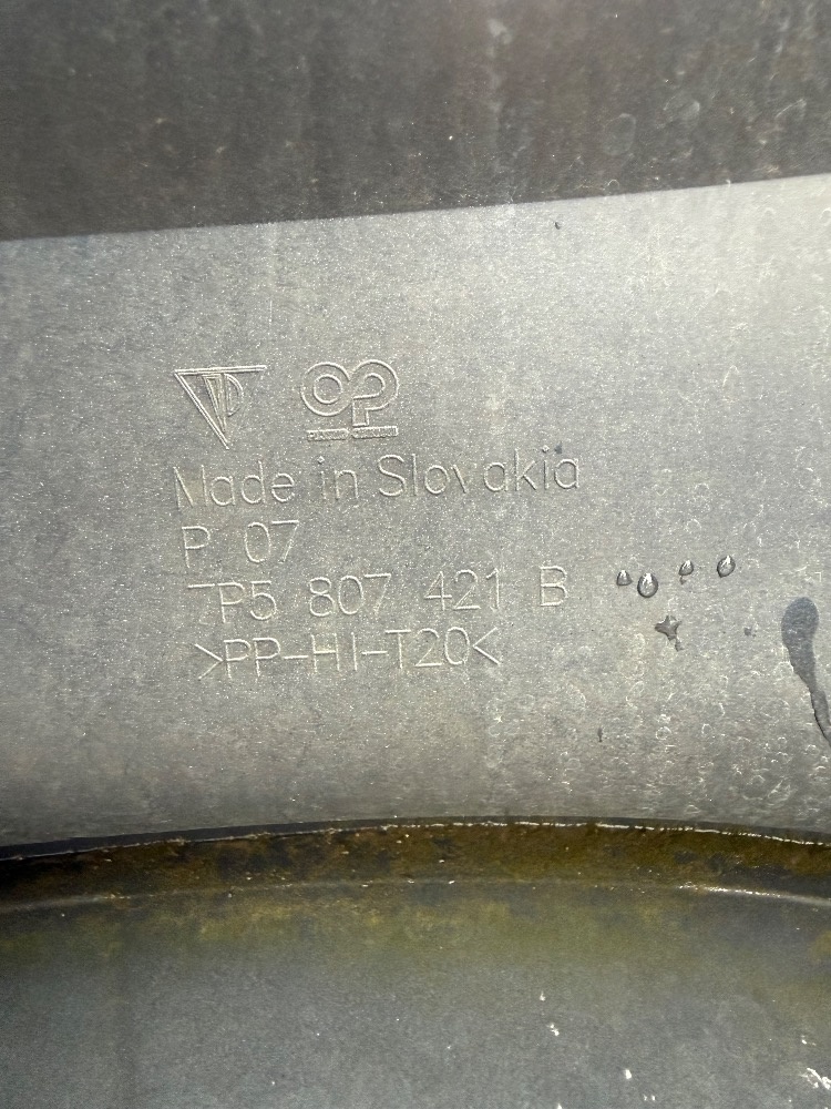 Prodám zadní nárazník Porsche Cayenne II facelift - 6