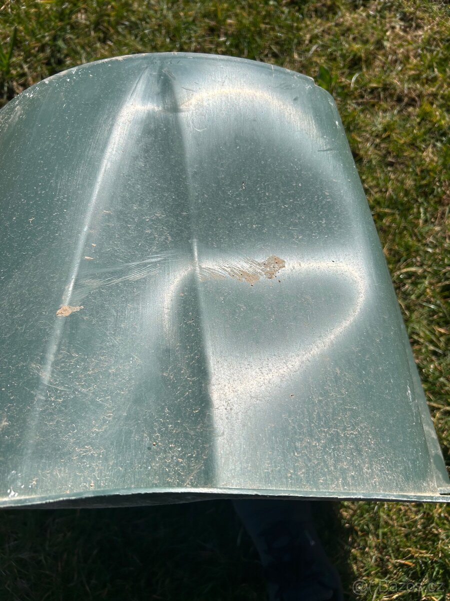 Podstavec pod sud 2 x - 6