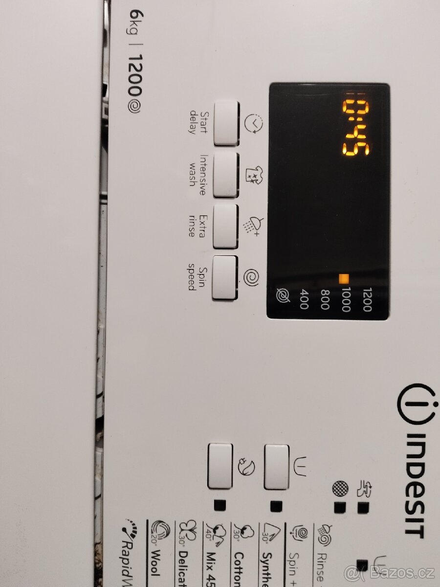 Vrchem plněná pračka Indesit - 6