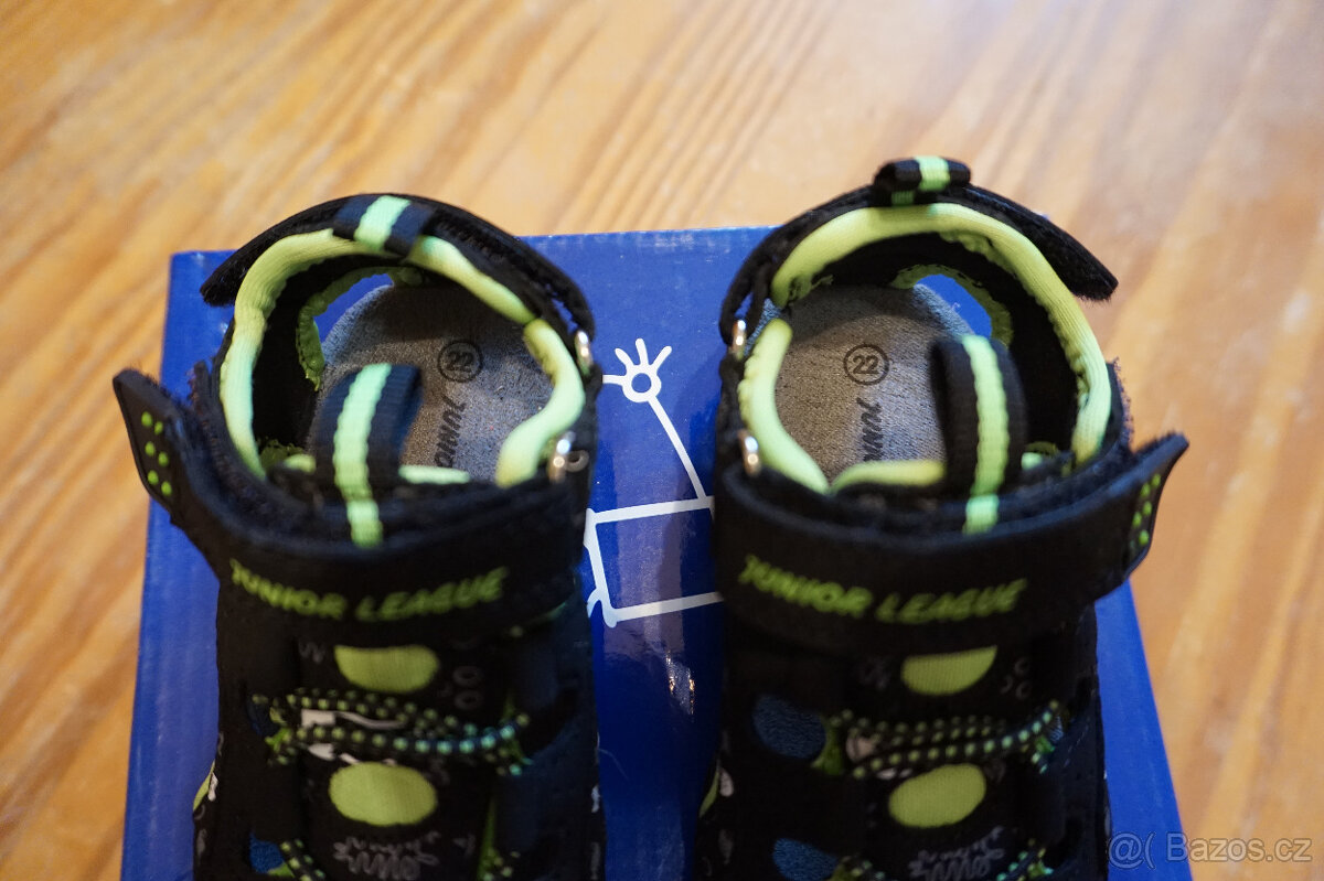 nové nenošené dětské sandálky velikost 22 - 6