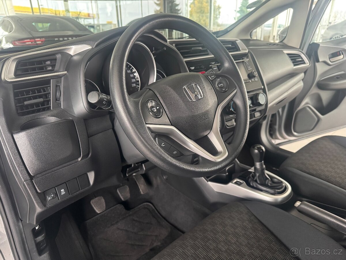 Honda Jazz 1.3i-VTEC Tempomat Vyhř.Sed - 6