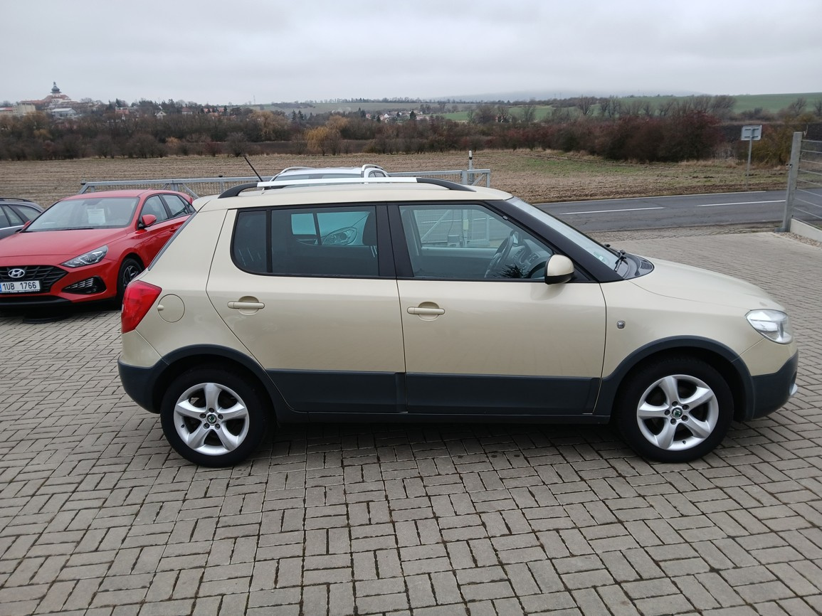 Škoda Fabia 1,2 TSI Scout - 6