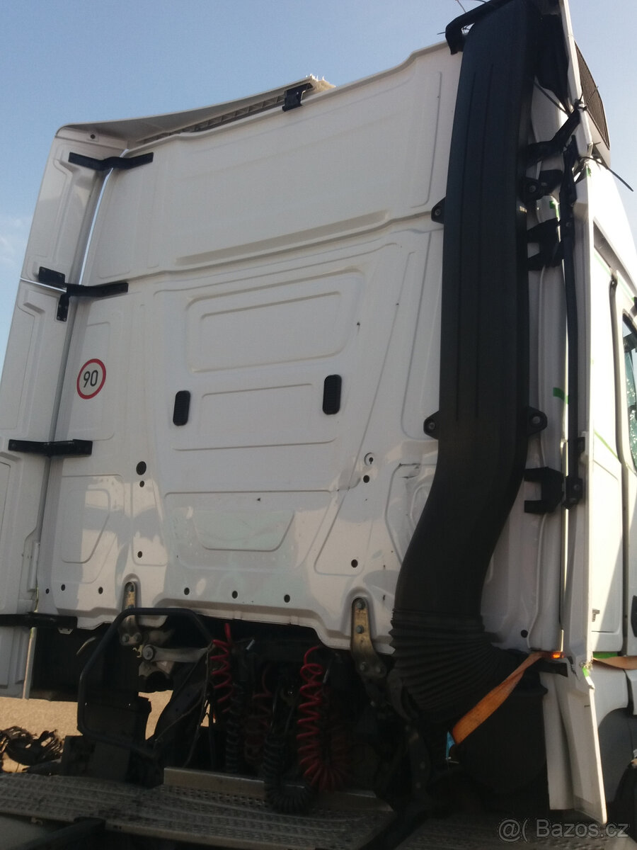 Mercedes Actros 1848 E6 - 6