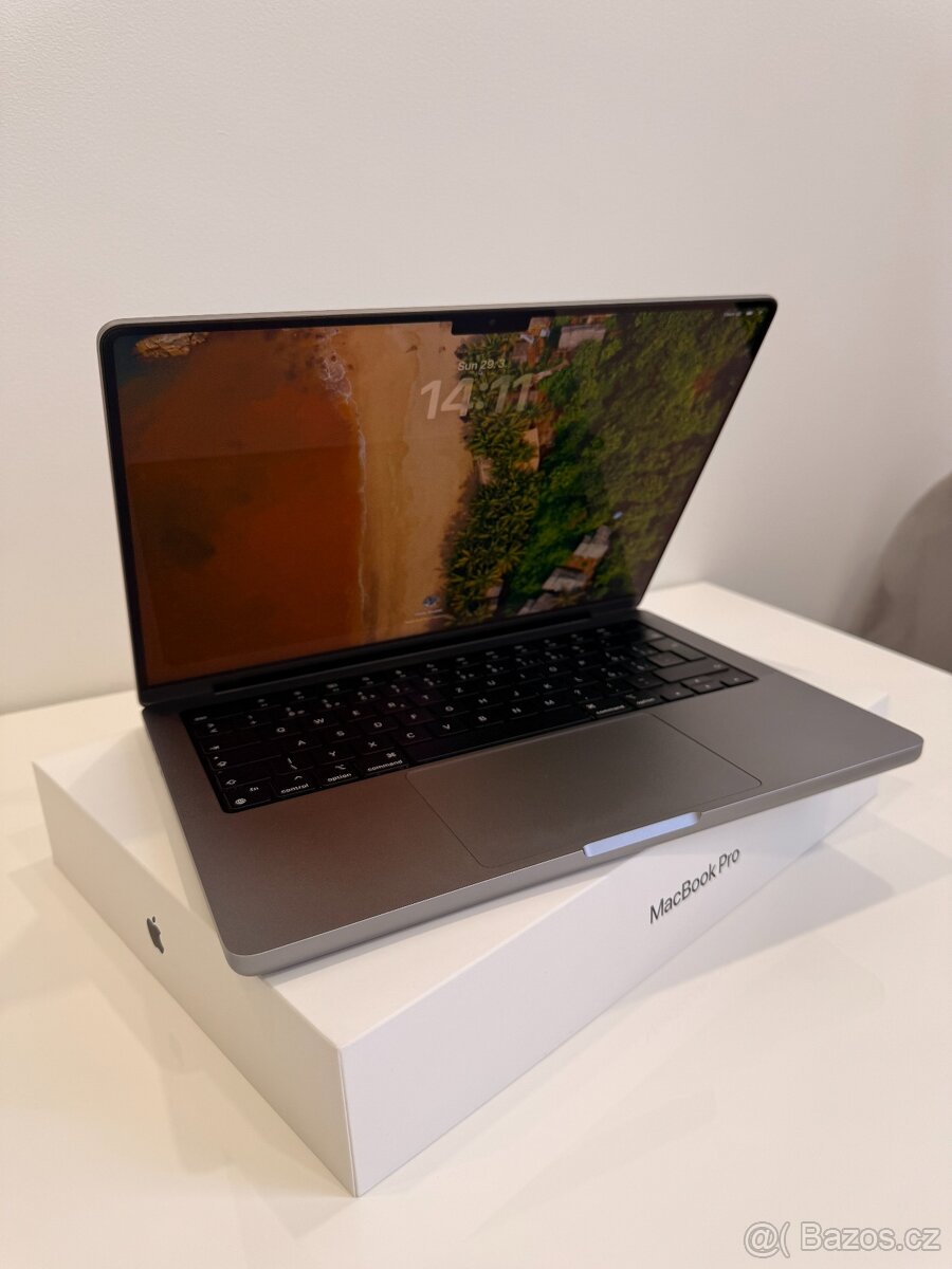 MacBook Pro 14" Space Grey, M1 Pro, 16 GB RAM, TOP STAV - 6