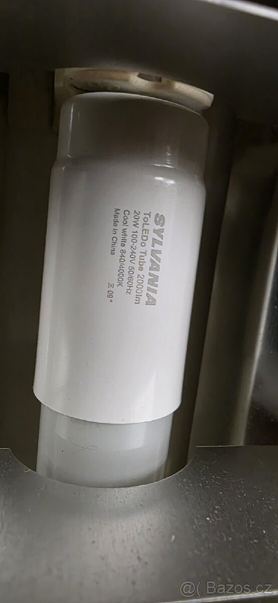 Zářivkové světlo za odvoz / Zdarma - 6