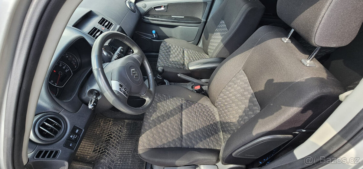 Suzuki SX4 1,6 - 6