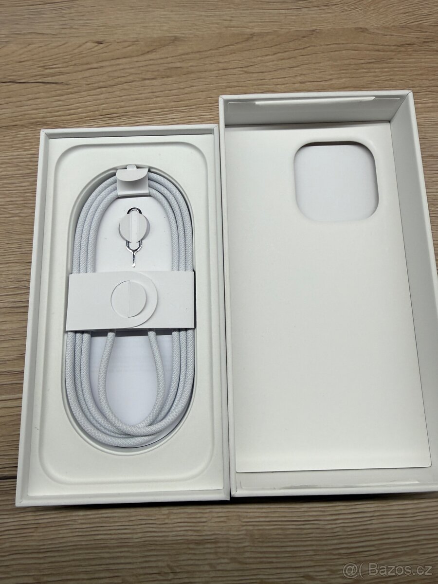 IPhone 16 pro 256 - 6