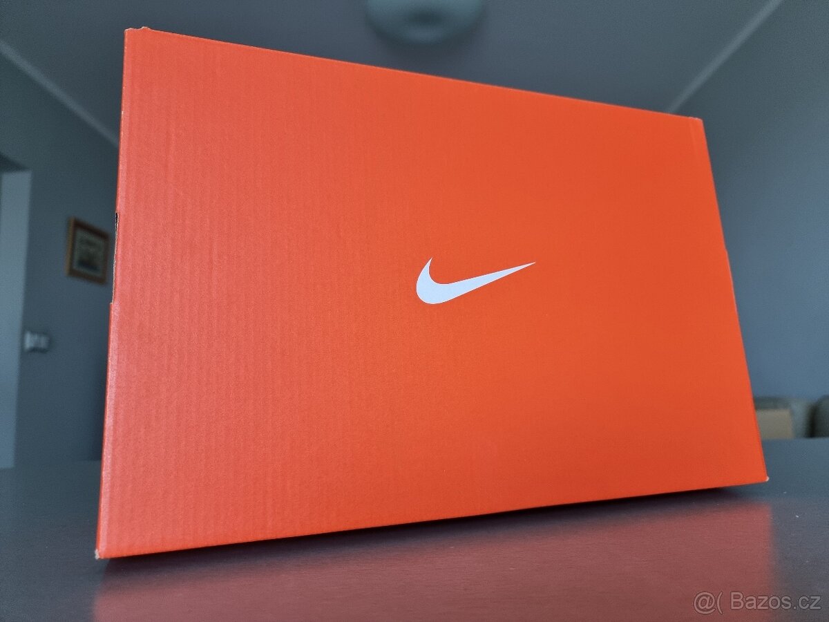 Nike ZOOMX Invincible Run - 6