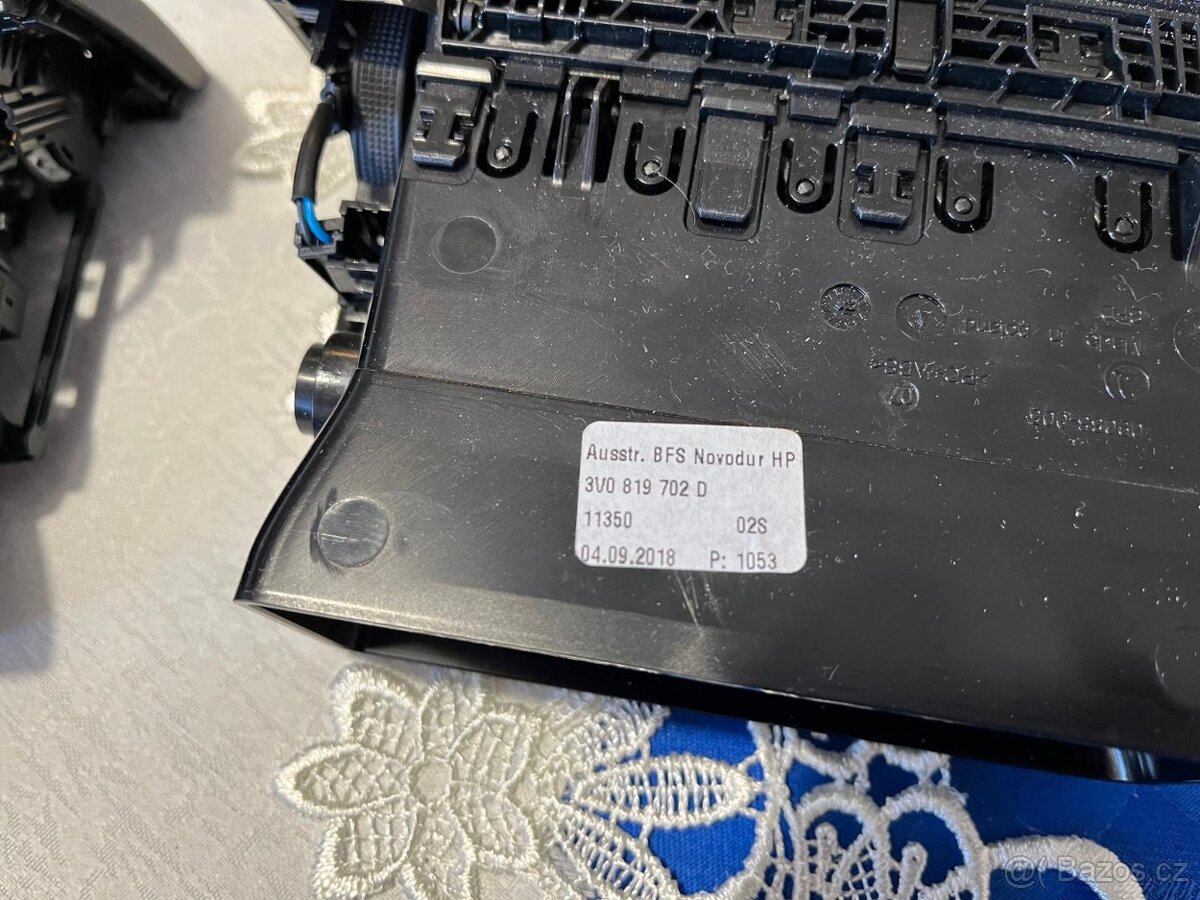 Výdechy topení (klimatizace) Škoda Superb 3 - 6