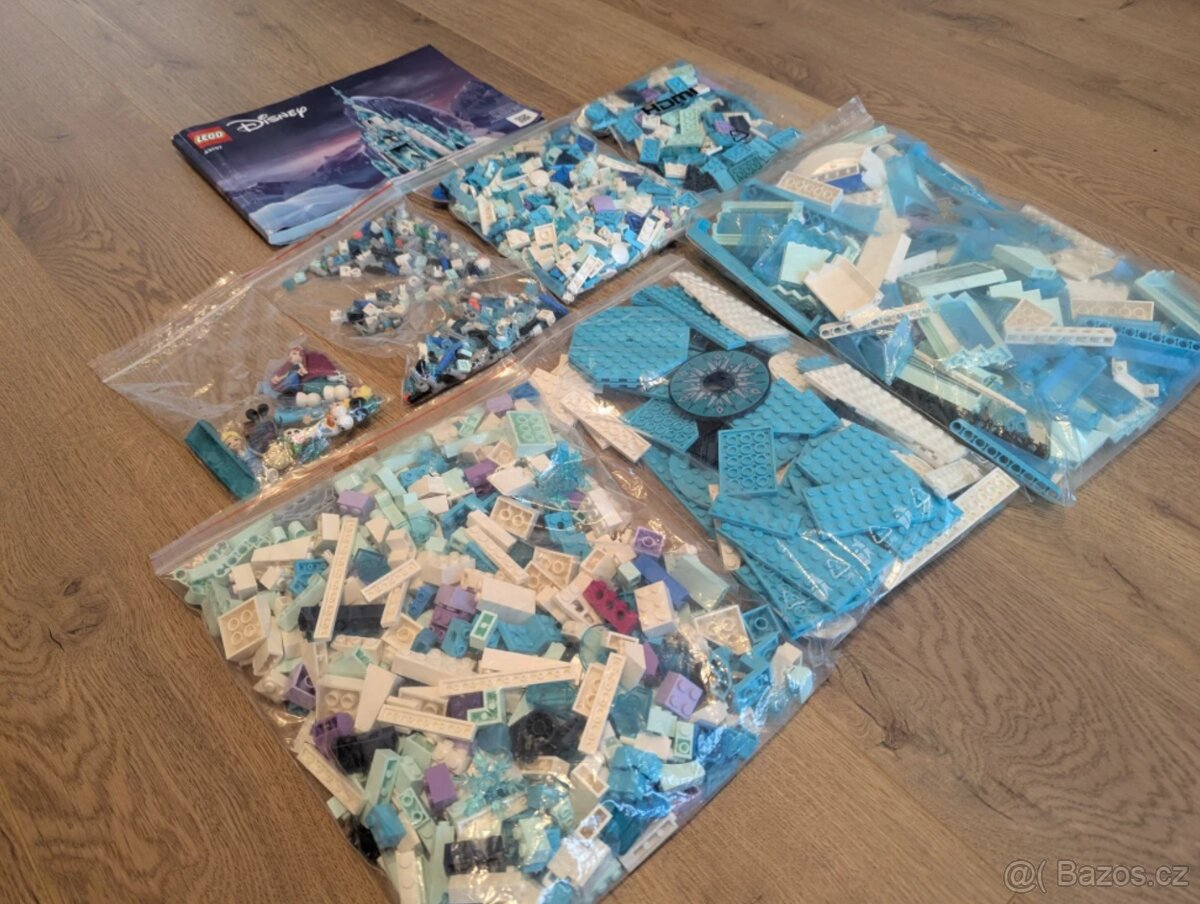 LEGO 43197 Ledový zámek - 6