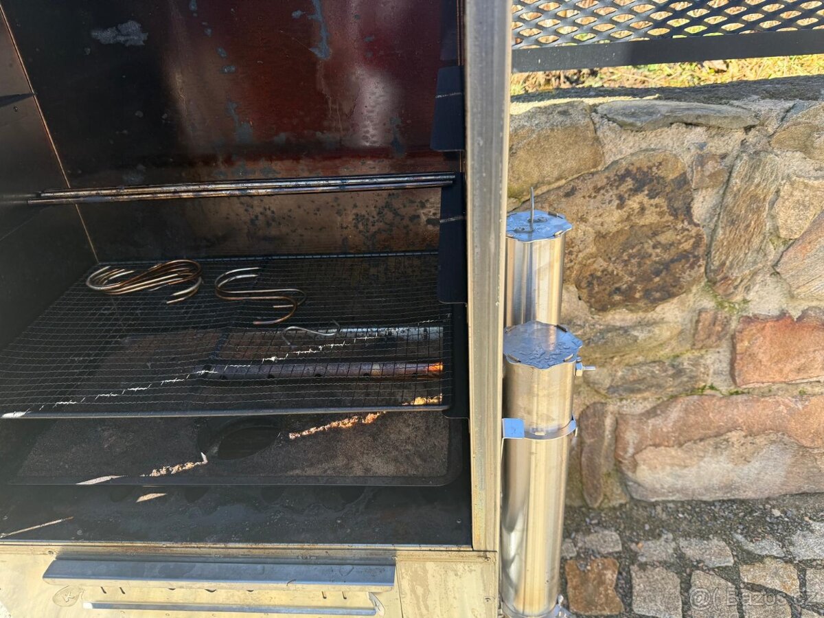 Udírna Smokemeister 200 - 6