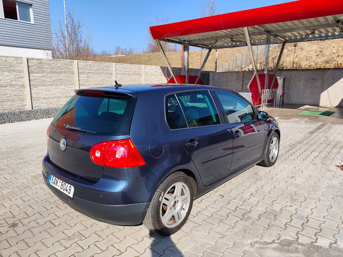 Volkswagen Golf 5 - 6