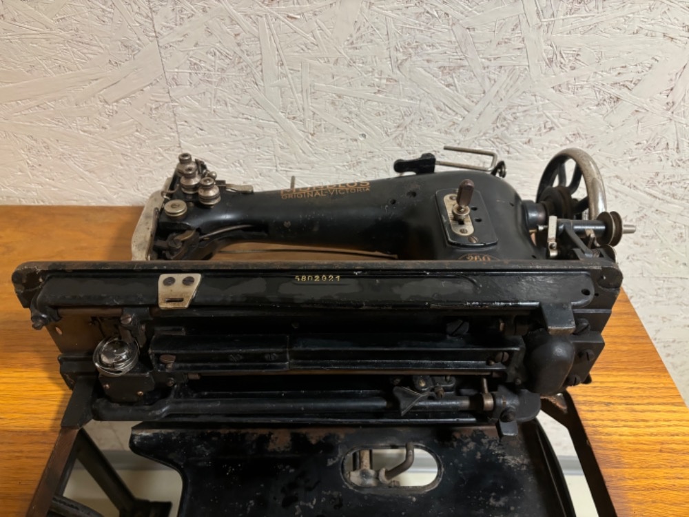 Šicí stroj Mundlos - 6