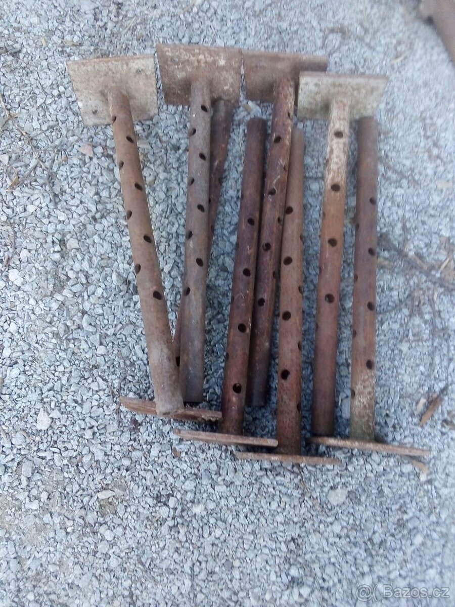 Trubkové lešení a žabky a stojky, hakyna - 6