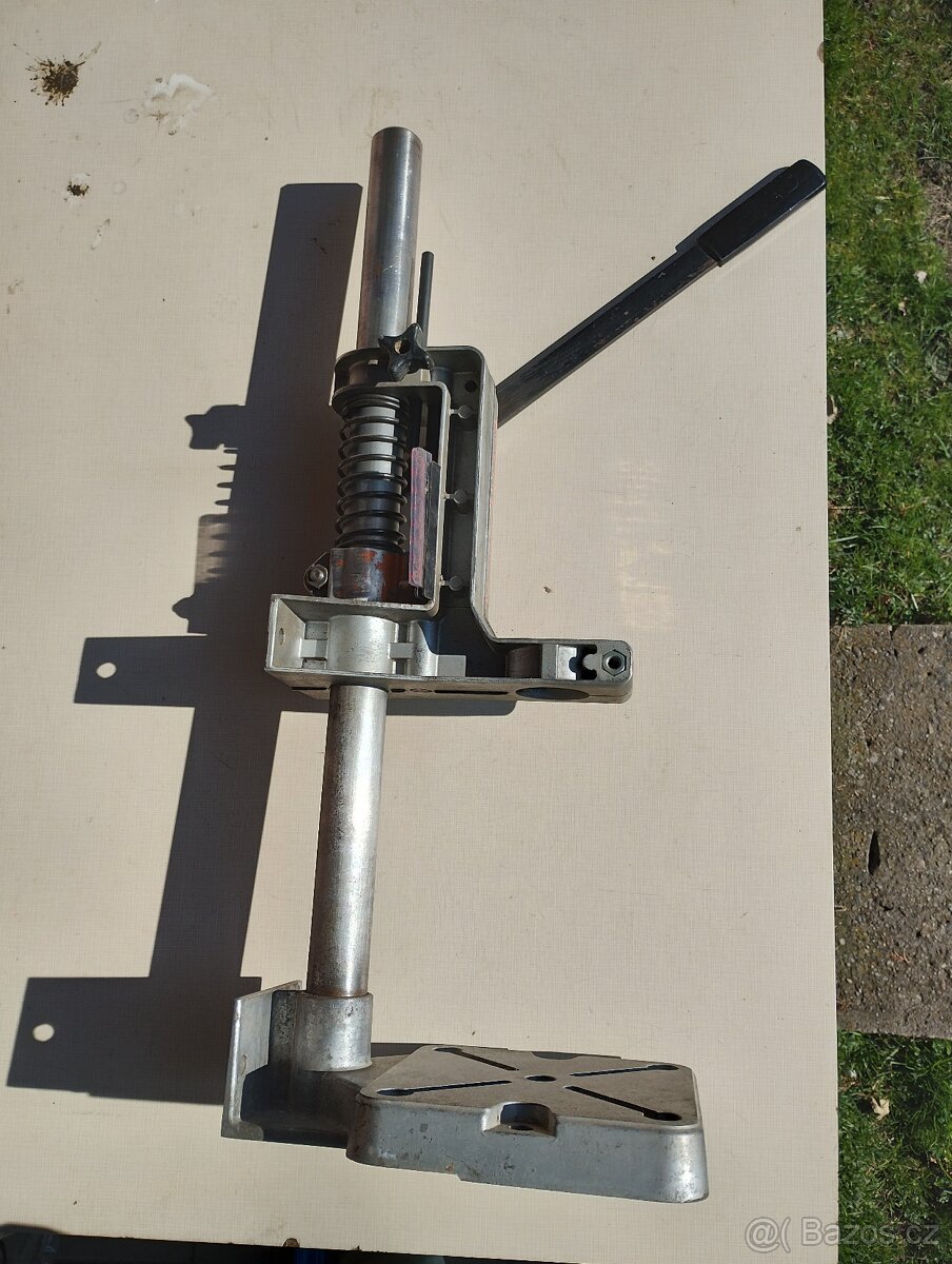 Stojan na vrtačku SU43 - 6