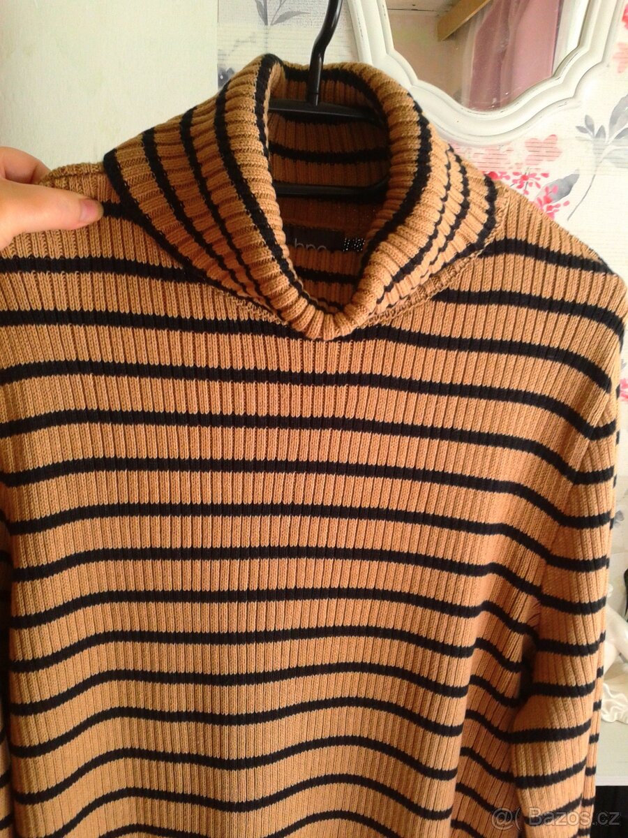 Krásný delší rolákový svetr 46/50 - 6