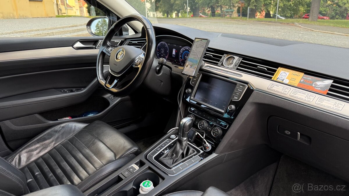 VW Passat B8 4Motion 176 kw – MAXIMÁLNÍ VÝBAVA - Automat - 6