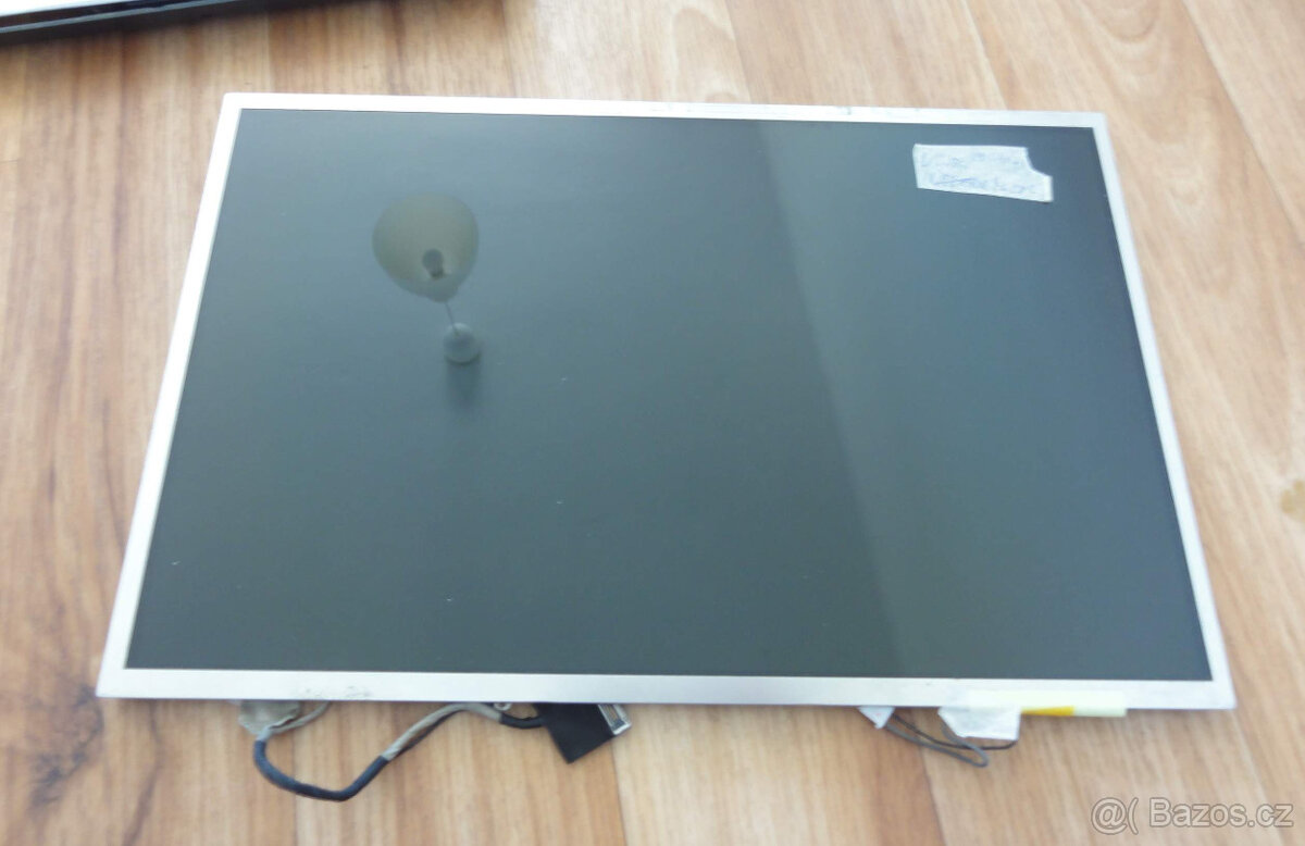 Toshiba Satellite U500, Lenovo Y570- díly - 6