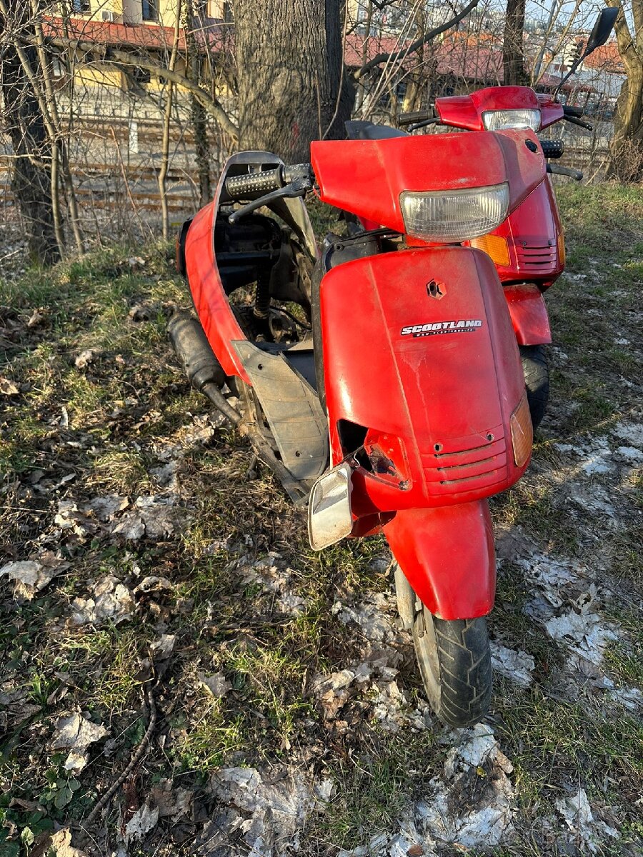 Skútry Piaggio ZIP 50 - 6