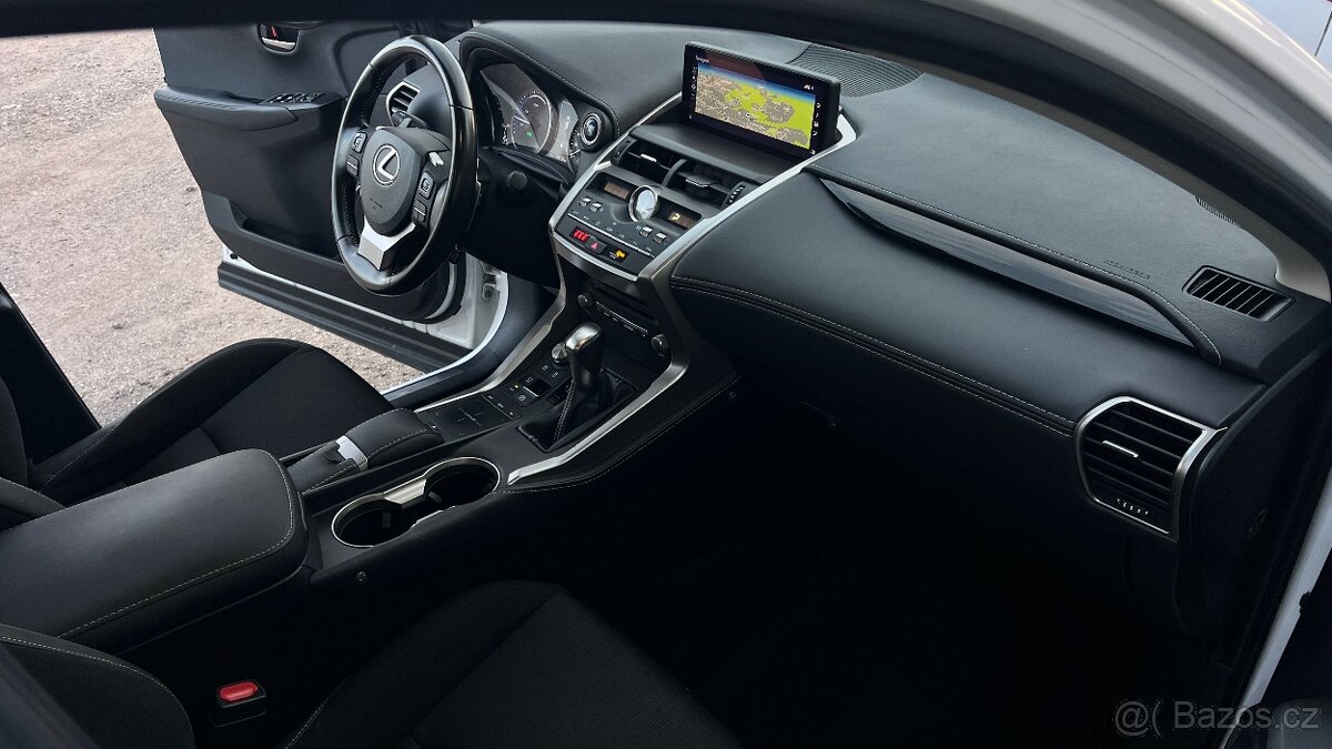 Lexus NX300h Hybrid m.2021 Perleť Navi Kamera Automat CVT - 6