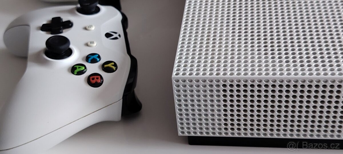 Xbox one S - 6