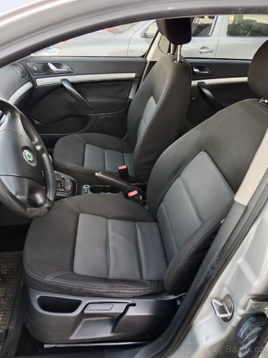 Škoda Octavia combi 2 , 44 - 6