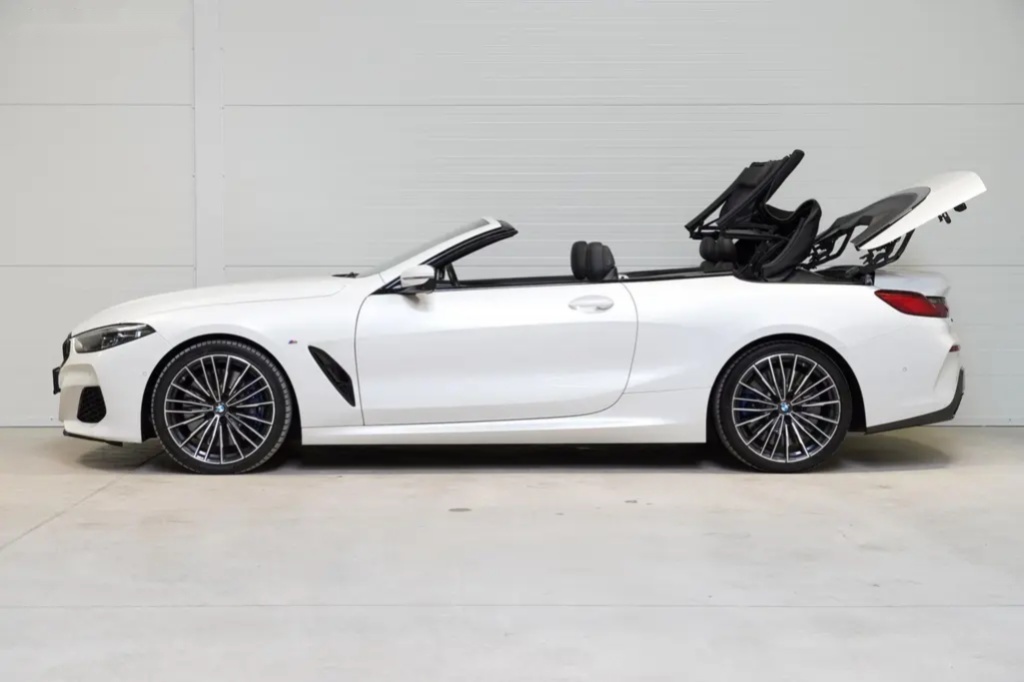 BMW Řada 8, BMW 850i Xdrive cabrio - 6