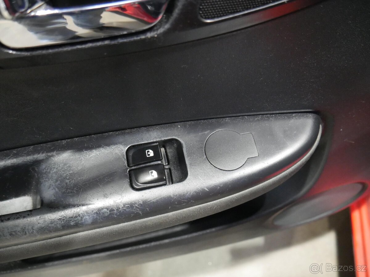 Hyundai I20 1.25i , 63 kW benzín, 2012 - 6