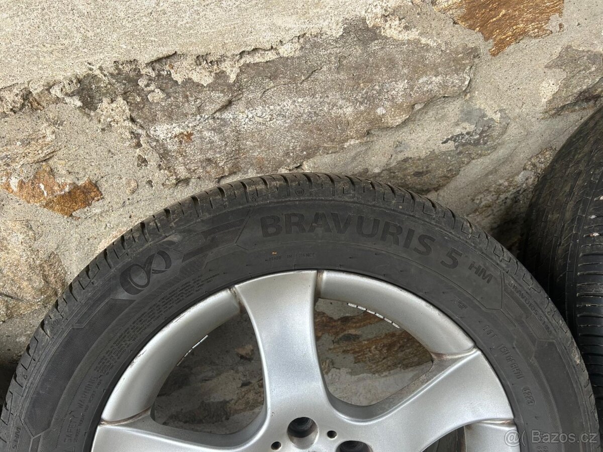 Sada litých kol+letni pneu - 6