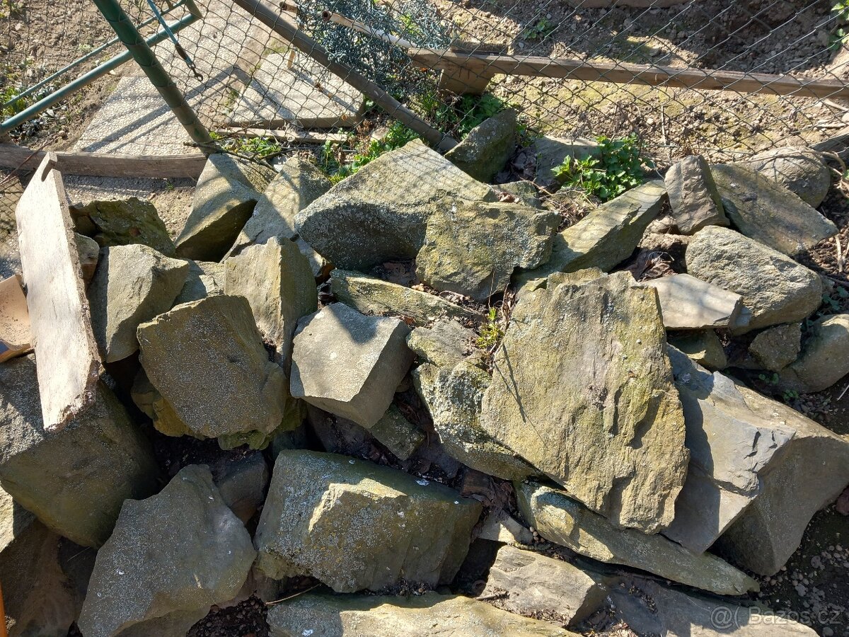 kameny, cihly, suť - 6