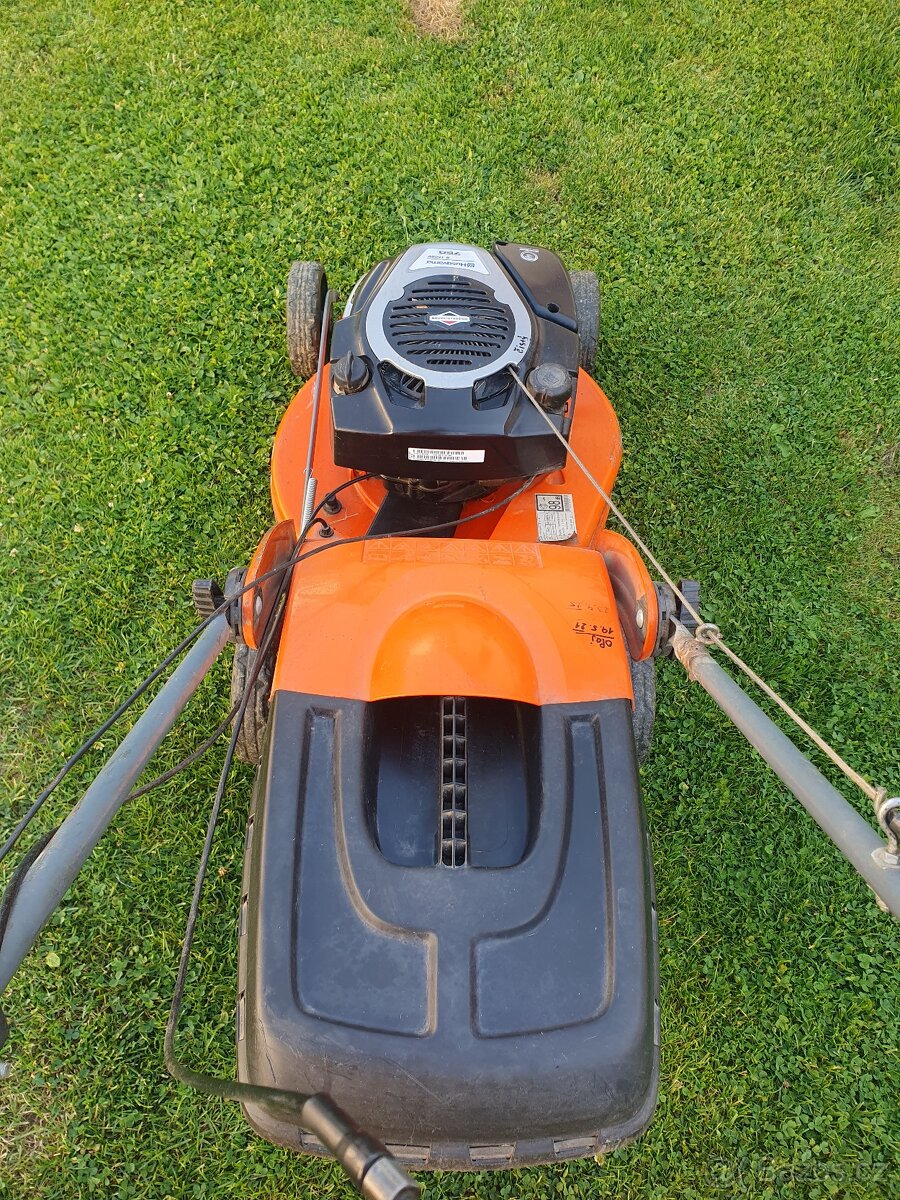 Benzinová sekačka Husqvarna. - 6