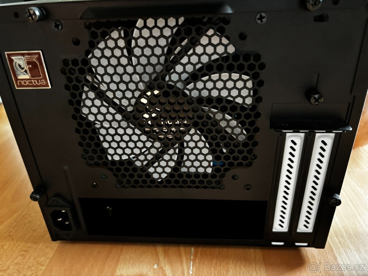 Fractal Design Node 304 Black – ideální na NAS / ITX build – - 6