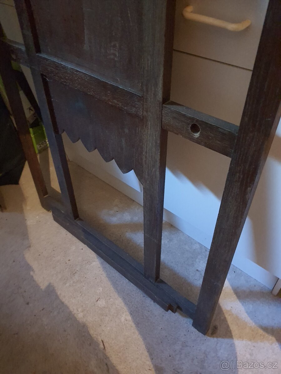 Věšák se zrcadlem - 6